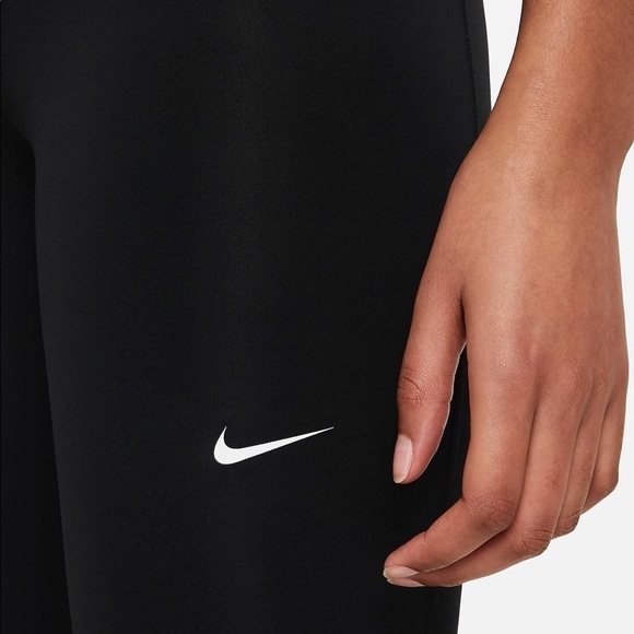 Nike Pro 365 New With Tags Women's High-Rise 7/8 Leggings Size Small - Picture 3 of 12